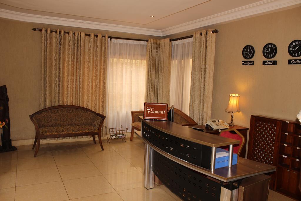 Hotel Residence Flamani Ломе Экстерьер фото