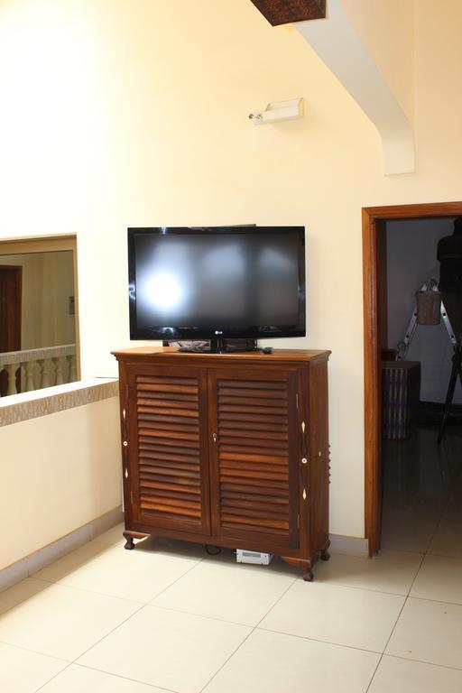 Hotel Residence Flamani Ломе Экстерьер фото